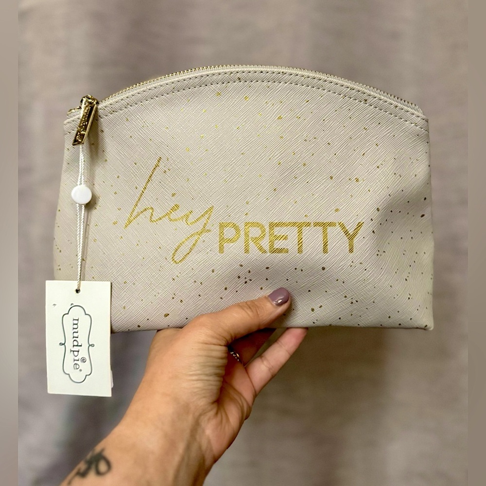 Mud Pie-Large “Hey Pretty” Makeup / Cosmetics bag Gray and Gold -10”x7”x4” NWT.